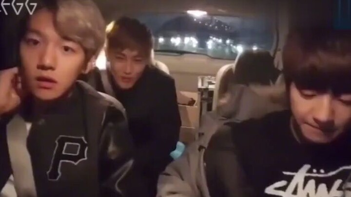 แบคฮยอนเผลอกัดเซฮุนไปหนึ่งที เพราะเห็นว่าตอนหลับของเซฮุนน่ารักเกินทน