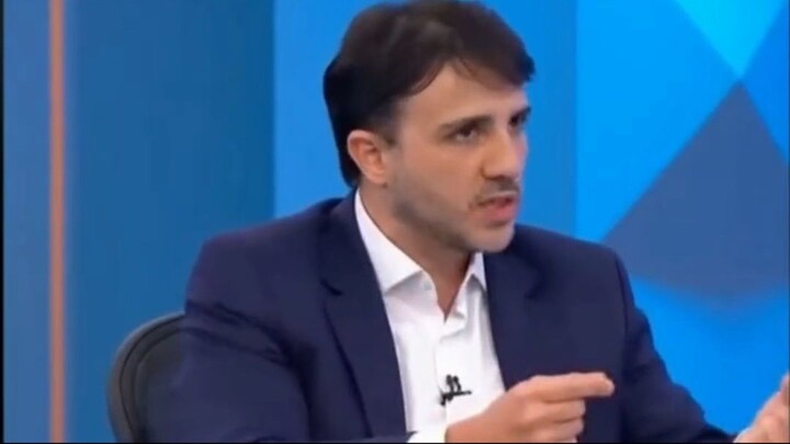 RENAN SANTOS DEFENDE A CONSTRUÇÃO PELO BRASIL DE ARMAS NUCLEARES.