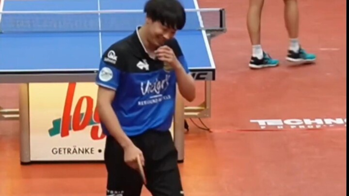 🏓 Chopping players are professionally trained—they never laugh... unless they just can’t help it 🤣