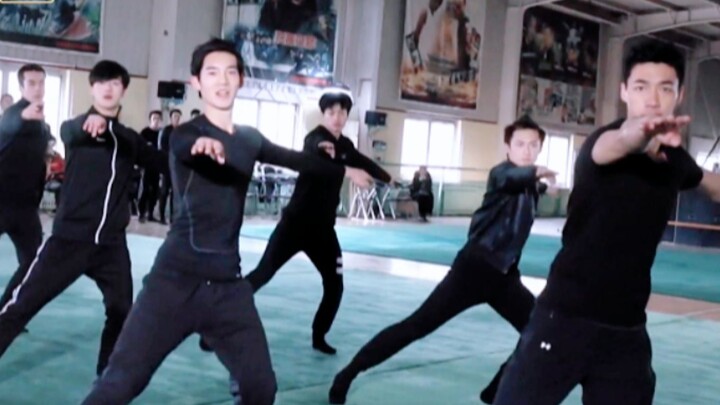 Khi màn trình diễn Lễ Phong Thần kết hợp với Thời Gian Tốt Lành, độ phù hợp không nên quá cao!!! Hah