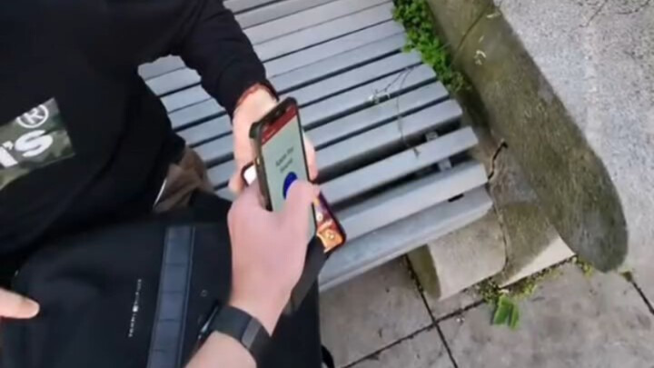 TV Spoof: Apple Pay Sound Prank (Totally Backfired)