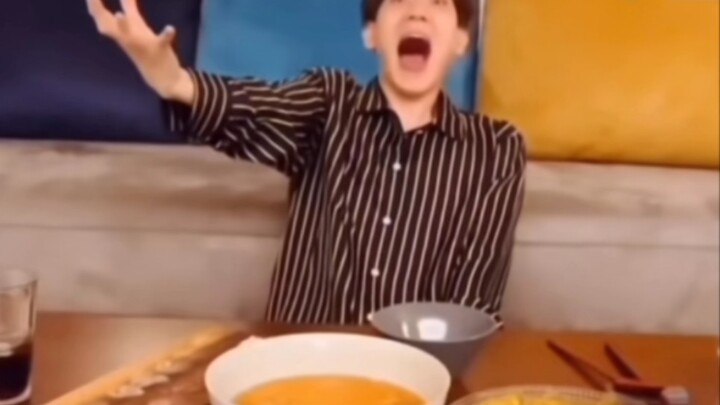 Sembilan Saudara Tidak Normal dari EXO