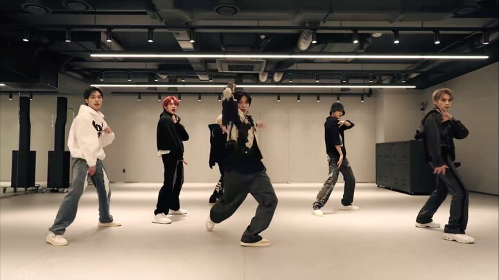 สนามแข่งนี้จะขาดพวกเรา WayV ไปได้ยังไงล่ะ