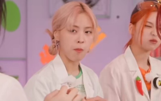 [Shin Ryujin] One second, pork buns, the next second, barbecue