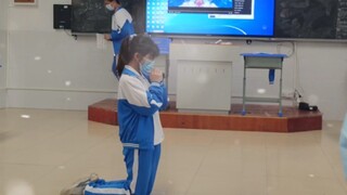Snow Halation هو حفل موسيقي للفصل الدراسي