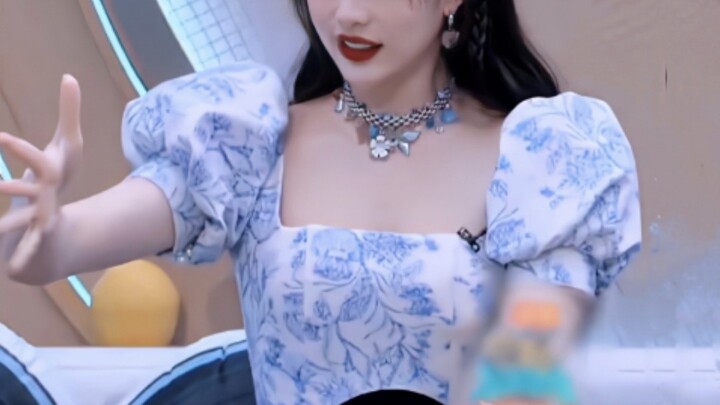 Because I look so smart, I’m always misunderstood as having a bad personality, haha!!