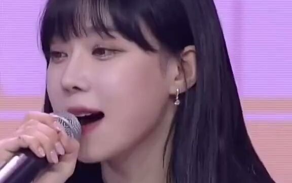 【aespa】 إحدى المهارات الفردية للشتاء: فنّ القرع الشفهي السريع! تعبير وجه شينغ مي عندما أخافت نفسها م