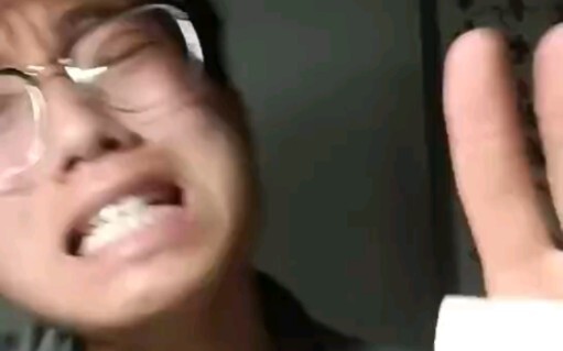 Trường rác đẻ ra đề thi rác, để học sinh rác nhận điểm rác (không có điểm).