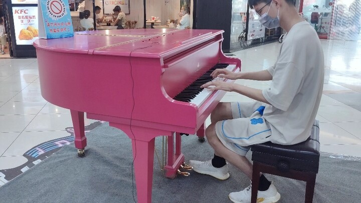 [Piano] High school student IKUN plays chicken passionately on the street, you are so beautiful! Can