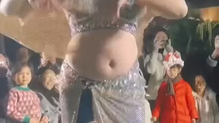 Just 4 months after giving birth to my second child, I belly danced at my own wedding #bellydance #h