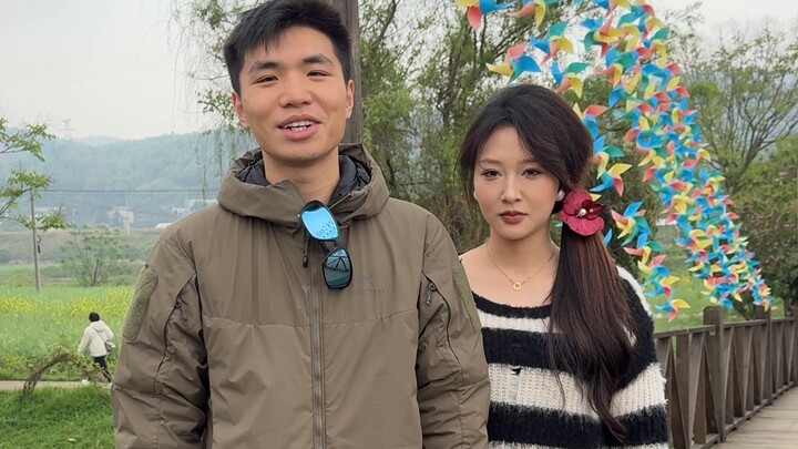 Rất nhiều đàn ông chụp ảnh tôi! Haha haha!