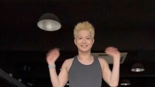 Details of the "Billion" in Dance (119) Arm related