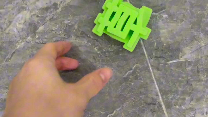 Coba lihat betapa kotor mulutku!