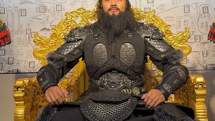 Bengkok pun jadi emas, bengkok pun menentukan; kawan-kawan, ayo pakai armor dan berlari!