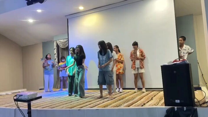 Satrinakhonsawan School - English Program