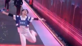 Tan Jianci‖Kakak laki-laki tertua sangat galak dan mengagumkan, sangat gagah dan sehat, tidak heran 