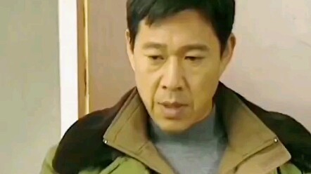 A leader on a secret inspection discovered employees playing mahjong during work hours and flew into