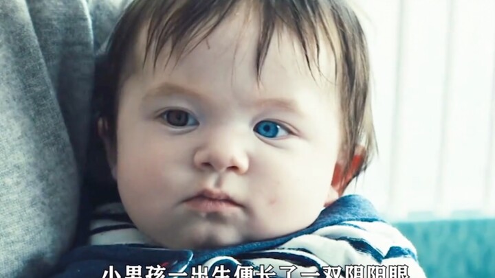 Em bé sinh ra bị mắt lác, 5 tuổi có IQ vượt trội so với người lớn, nhưng càng lớn lại càng khiến mẹ 