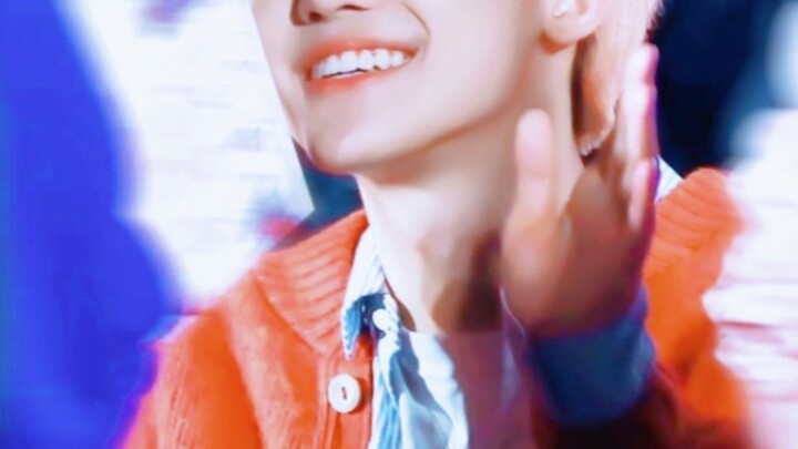 “Because he accidentally took a fan’s photo card along with their letter, he’s been bringing that ve