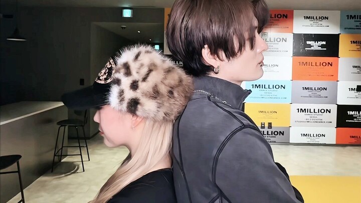 Mẫu nhảy đôi CHA đã xuất hiện! Thầy trò Lực Viên trình diễn WHERE YOU AT của ADP | Ca khúc mới của V