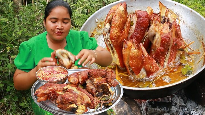 Amazing Cooking Pig legs recipe - Cooking life