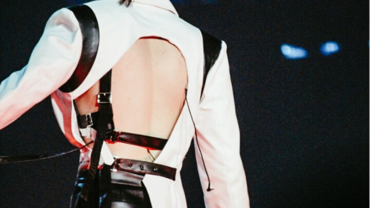 谢谢妹宝，这首歌里无人生还……听我说！不安排bbb双人舞真的可惜了！！！！！