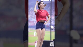 얼굴로 응원하는 목나경 치어리더ㅋㅋ