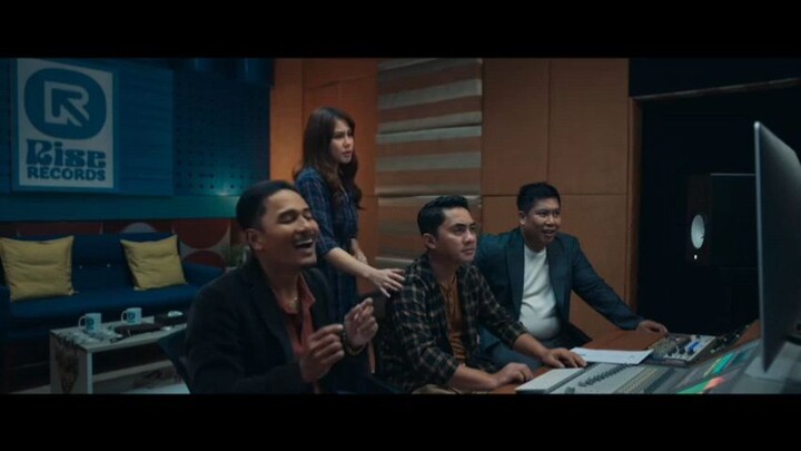 TAK INGIN USAI DISINI