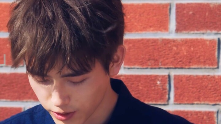 "You are my only sunlight"——A romantic love poem by Mingyun Xunhuan