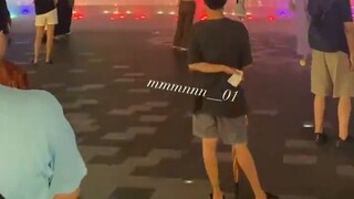 【BABYMONSTER】จังหวะการเล่นเพลงของ BLACKPINK ในจัตุรัสนี่มันบังเอิญจริงๆ ฮ่าๆ