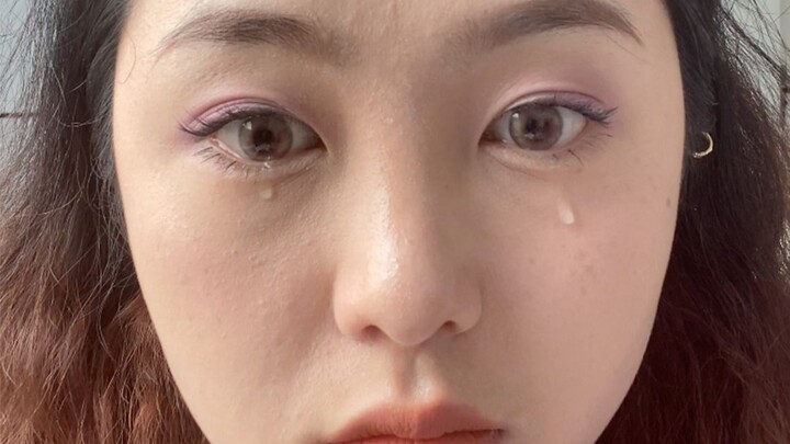 Thử ăn kẹo cõi âm | Vì sao nước rửa bát, tất hôi và thậm chí là chất nôn ói cũng có thể làm thành kẹ