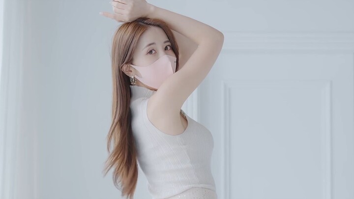 ลุคเก๋ไก๋คอเต่าของพี่สาวโรส