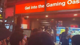 閉店する秋葉原セガ1号店から生放送