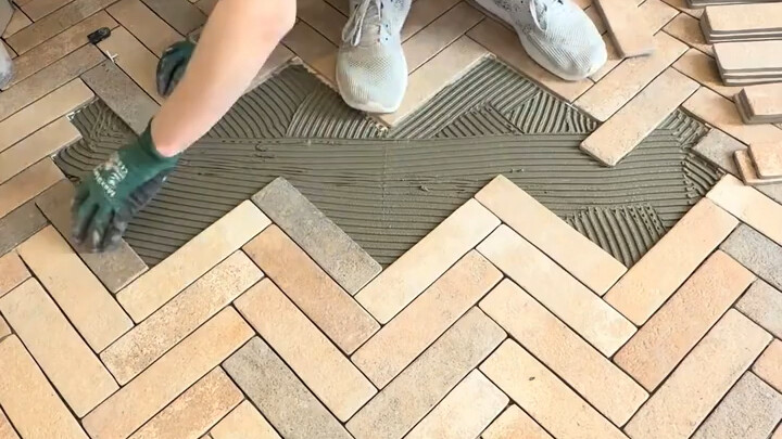 Herringbone tiling technique