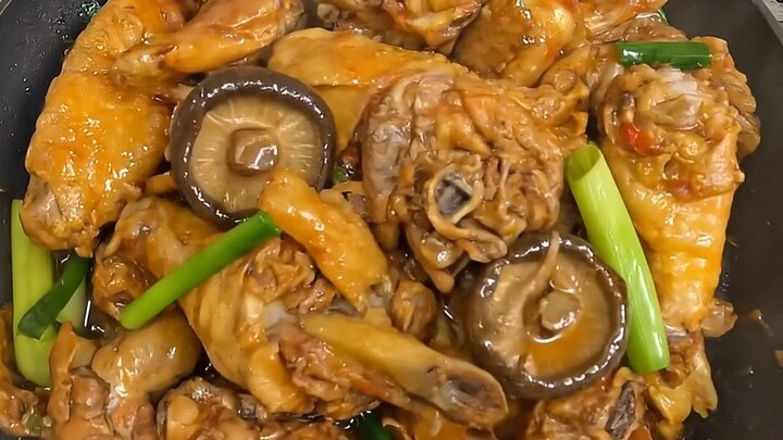 If you were given 3 million yuan and had to eat only one food for a month, which one would you choos