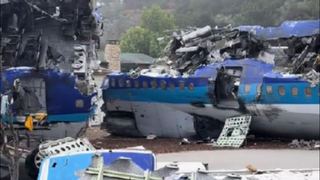 近距离观看波音747飞机失事现场，难以置信！！！！