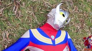 Ultraman live-action version: Mario's power! With a kick of Ultraman, Superman hurriedly shouted: St