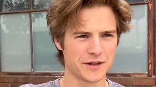 เกร็ดความรู้: การรอไฟแดงจริงๆ แล้วคือการรอไฟเขียว