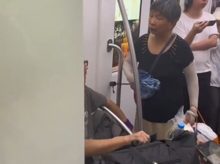 【Người mỗi ngày đều vất vả làm việc】Video đang tải, nhanh tay nhận ngay món quà bất ngờ!