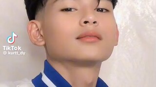 Pogi talaga ni kurt ang cute pa!!