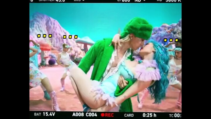 HyunA and Kim Hyo-jong, stop showing off already— even PSY can't stand it anymore, hahaha!