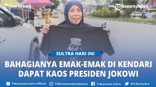 Bahagianya Emak emak di Kendari Sulawesi Tenggara Dapat Kaus yang Dilemparkan Presiden Jokowi