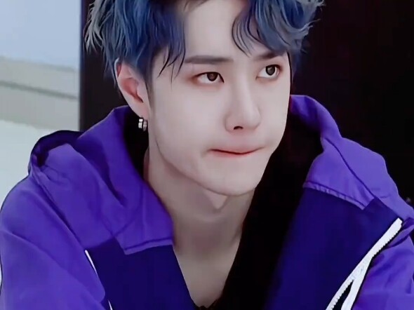 Wang Yibo #There’s a color called “your color”! He also wants to flirt with the pretty teacher now!
