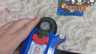 Saya tidak sengaja menemukan efek suara yang familiar di mainan keponakan saya.