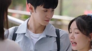 Ding Xian was jealous and acted like a spoiled child, Zhou Siyue was very happy