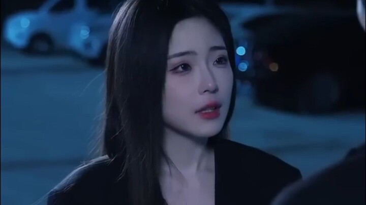 JANGAN MACEM-MACEM PADA CEWEK GALAK DAN ANGGUN ITU