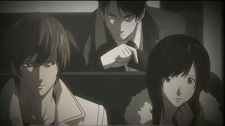 The smartest villain in the anime world, look at how Light Yagami hides his notebook