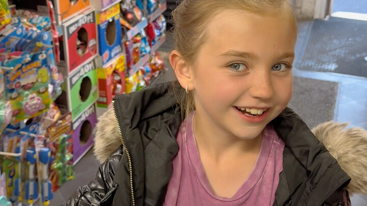 Daisy kecil kembali ke lapangan!