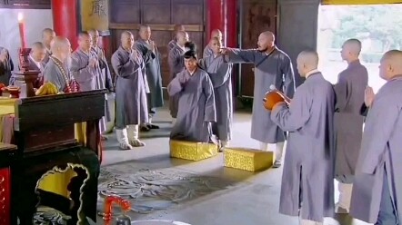 Wei Xiang Wants to Become a Monk, but the Abbot Makes Him Shave His Beard