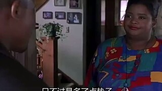 لم أعد إلى المنزل منذ عامين. زوجتي تزن 130 كيلوجرامًا. إخوتي يبكون.